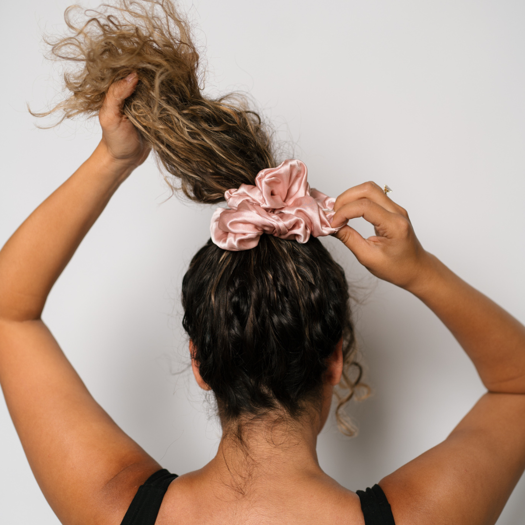 Artistic Scrunchie Curls Wallpaper Concept Artistic Scrunchie Curls Wallpaper Concept
