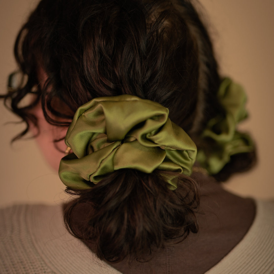 Gorgeous Scrunchie Curls Image for Desktop Gorgeous Scrunchie Curls Image for Desktop